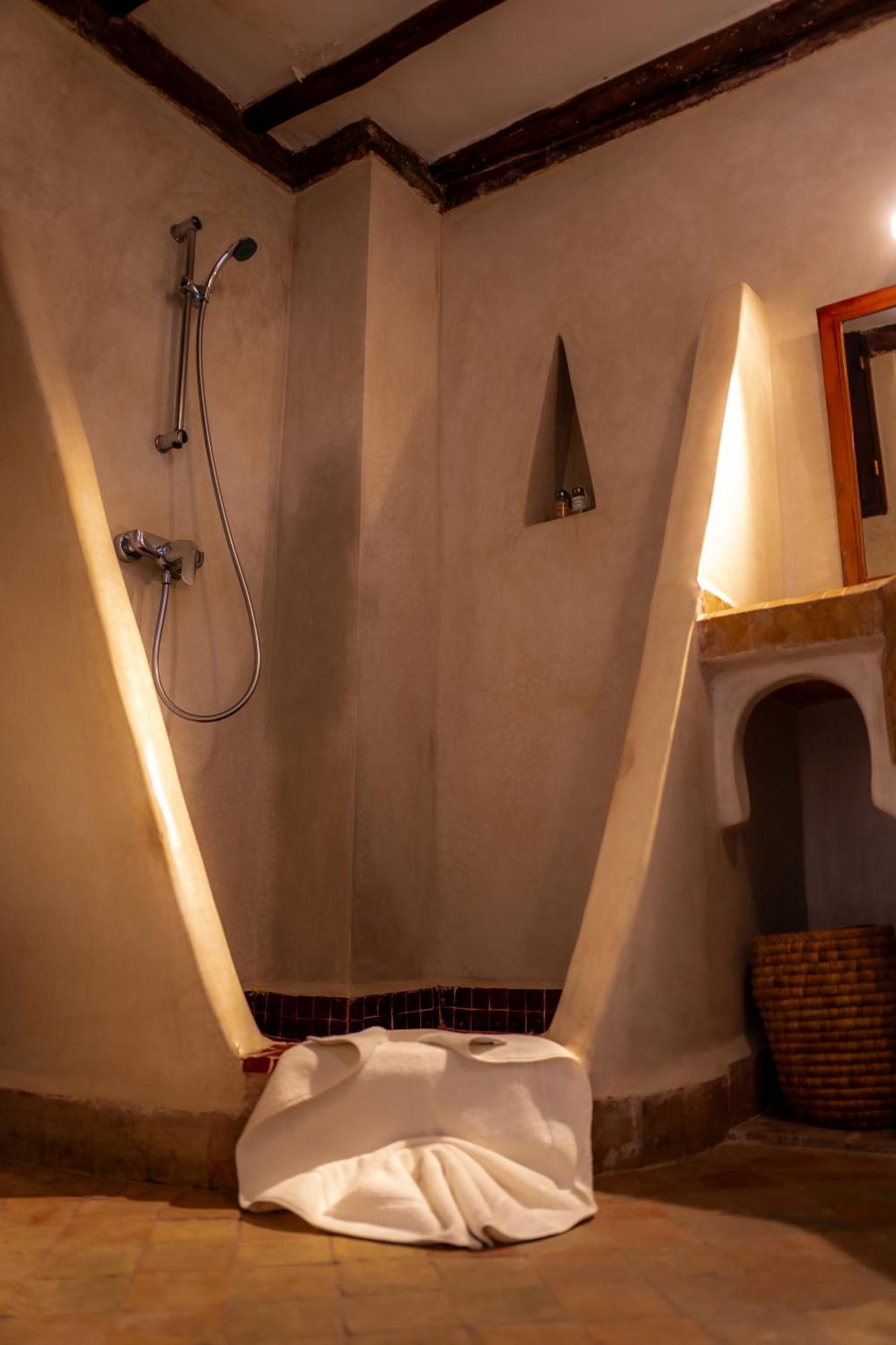 Riad Aya